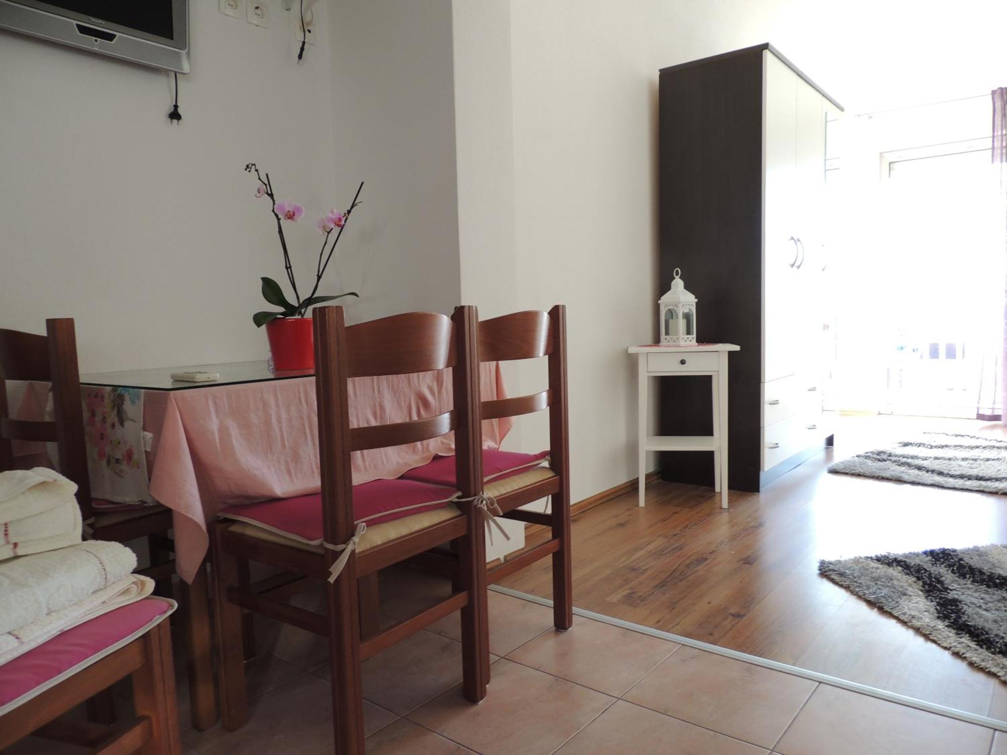 Apartments Nika Подстрана Номер фото