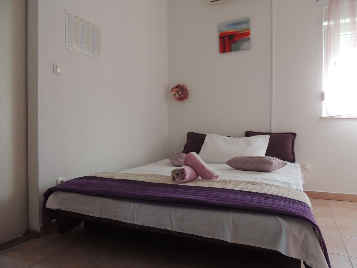 Apartments Nika Подстрана Экстерьер фото